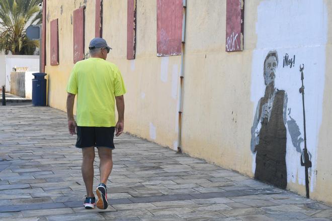 La Isleta homenajea con un grafiti a Manolo Vieira
