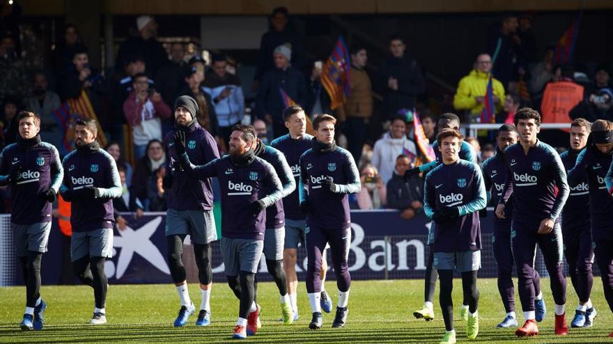 Més d&#039;11.000 aficionats gaudeixen de l&#039;entrenament del Barça al Miniestadi