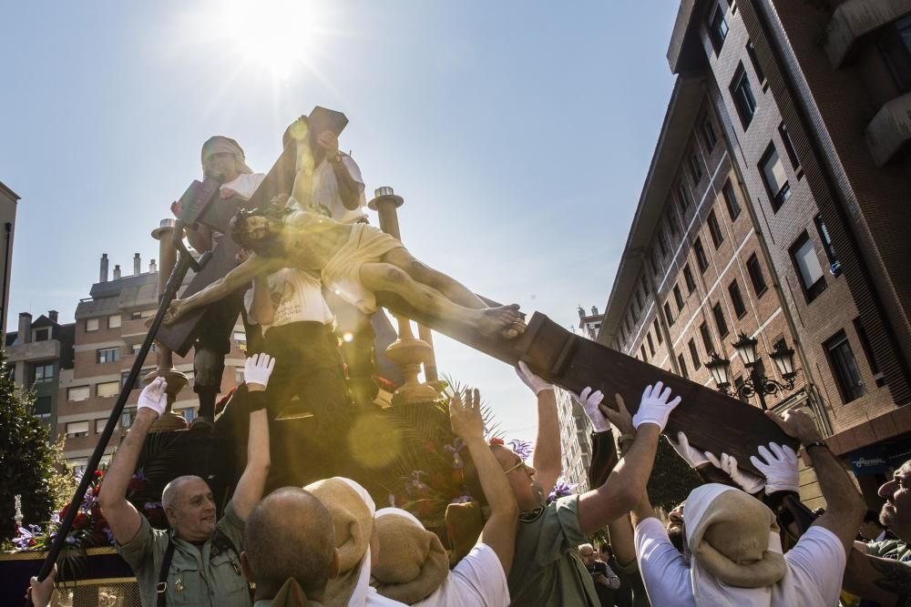 Procesión del Cristo de la Misericordia en Oviedo