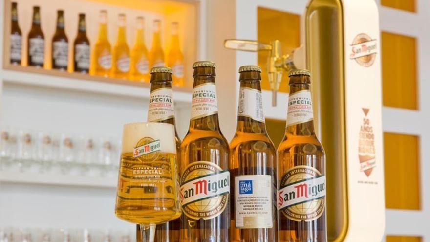 Botellines de San Miguel, ya con el logo de Sabor a Málaga.