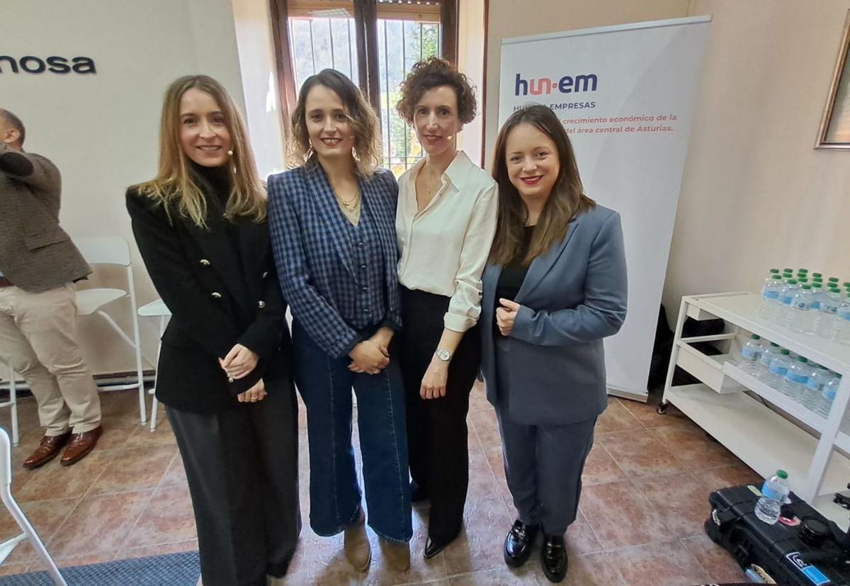 Por la izquierda, María Lorenzo, Sandra Sánchez, Isabel Dacosta y Liliana Vázquez. | D. M.