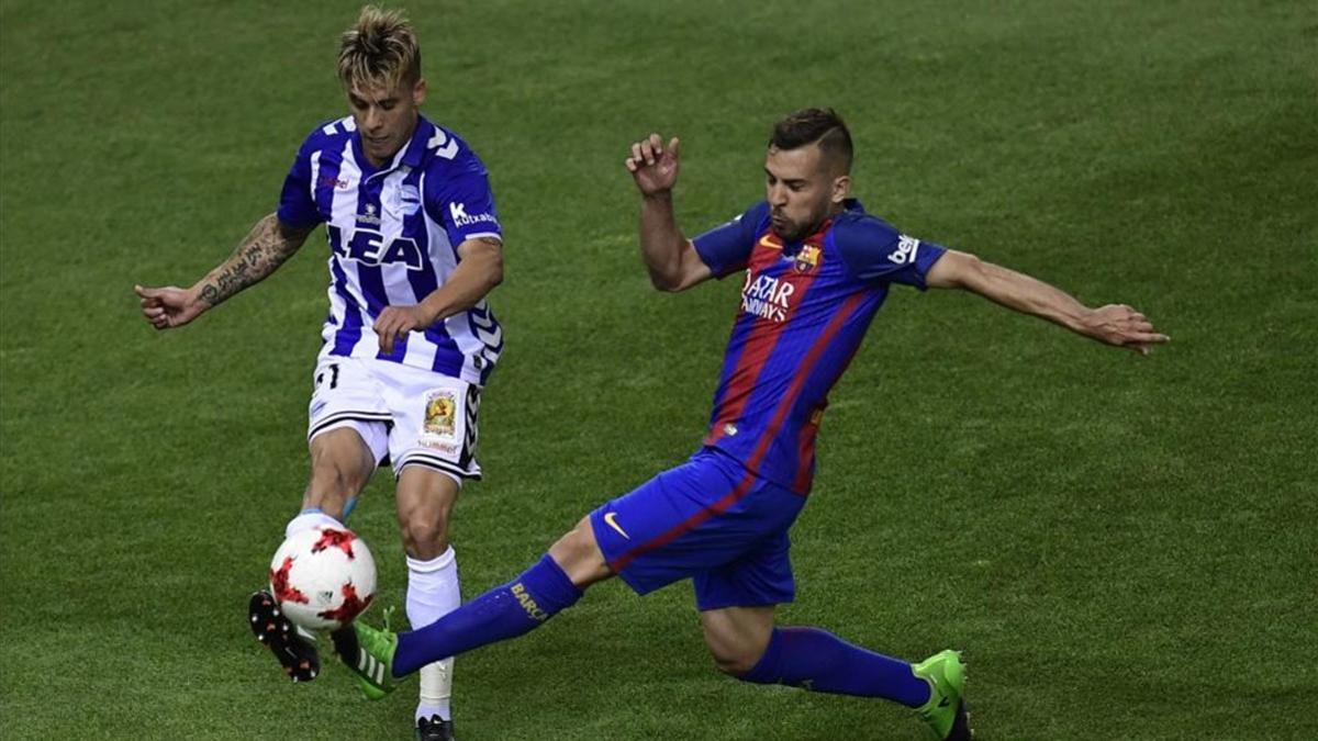 La final de Copa contra el Barça ha sido el último partido de Kiko Femenía con el Alavés