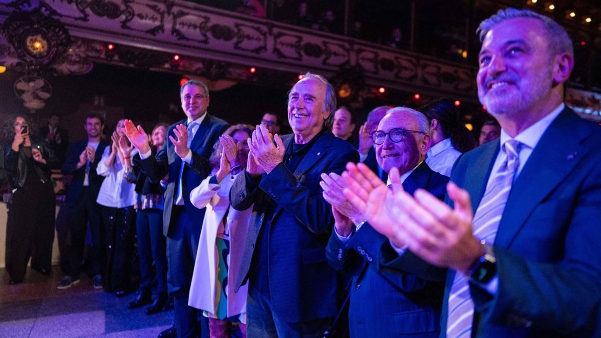 Festas de Santa Eulália,  invitado de honor este año Joan Manuel Serrat que presentó Lolita Flores.