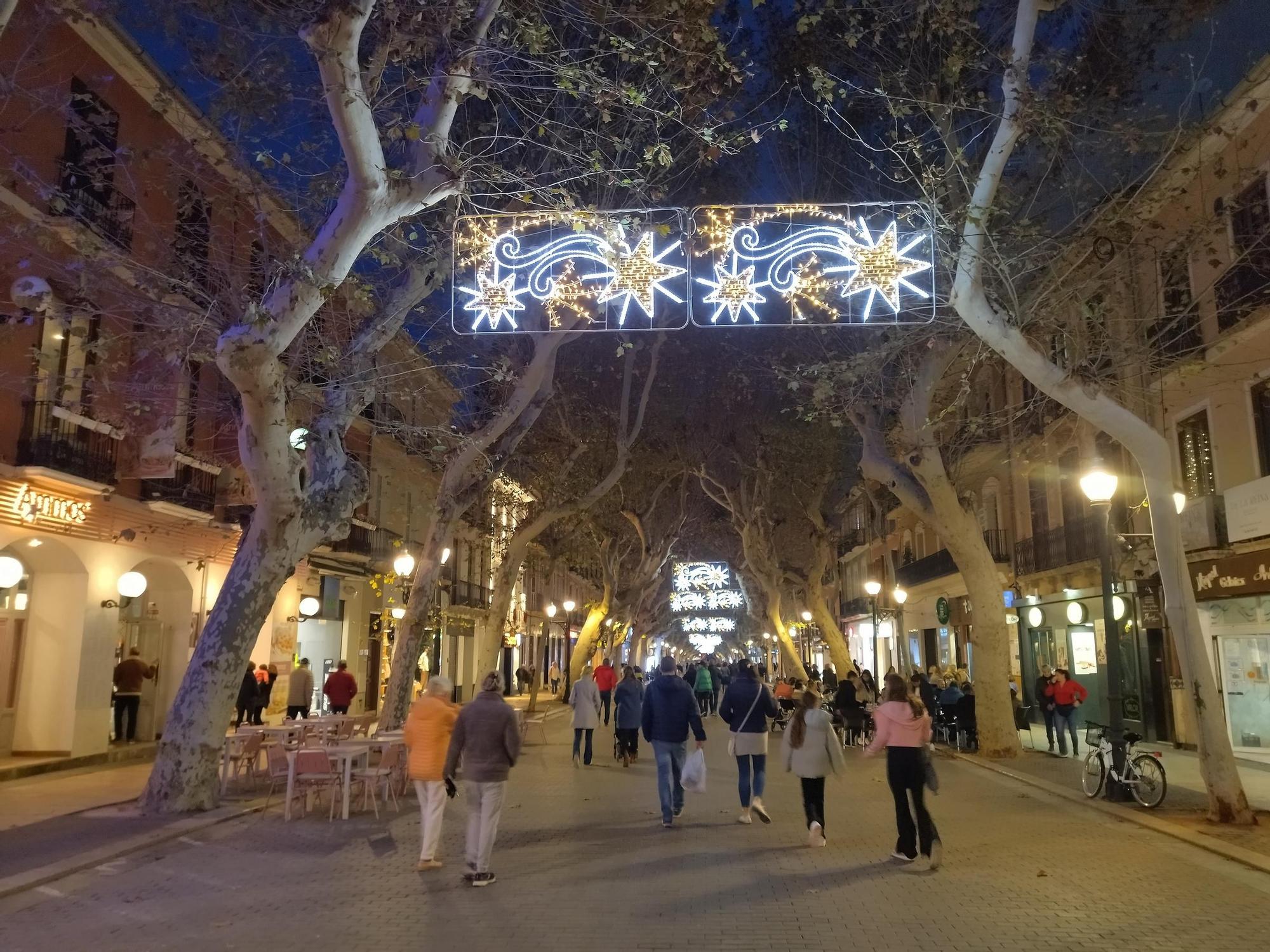 Dénia resplandece en Navidad