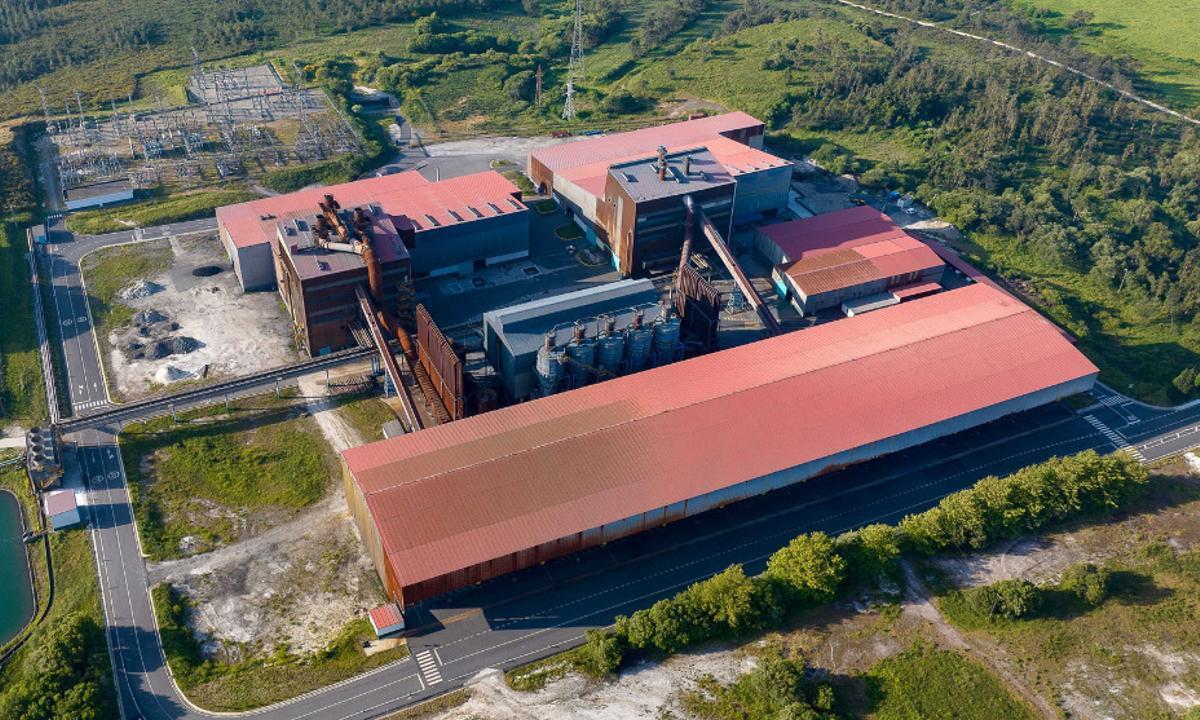 Factorí­a de fabricación de ferroaleaciones de Xeal en Dumbría.