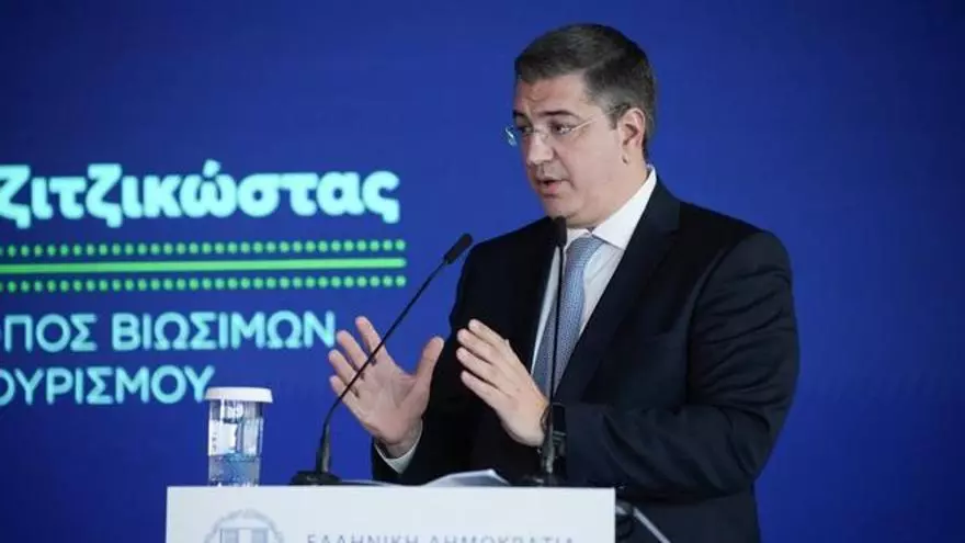 Bruselas podría demorar su paquete para la automoción e insiste en permitir más tecnologías más allá de 2035