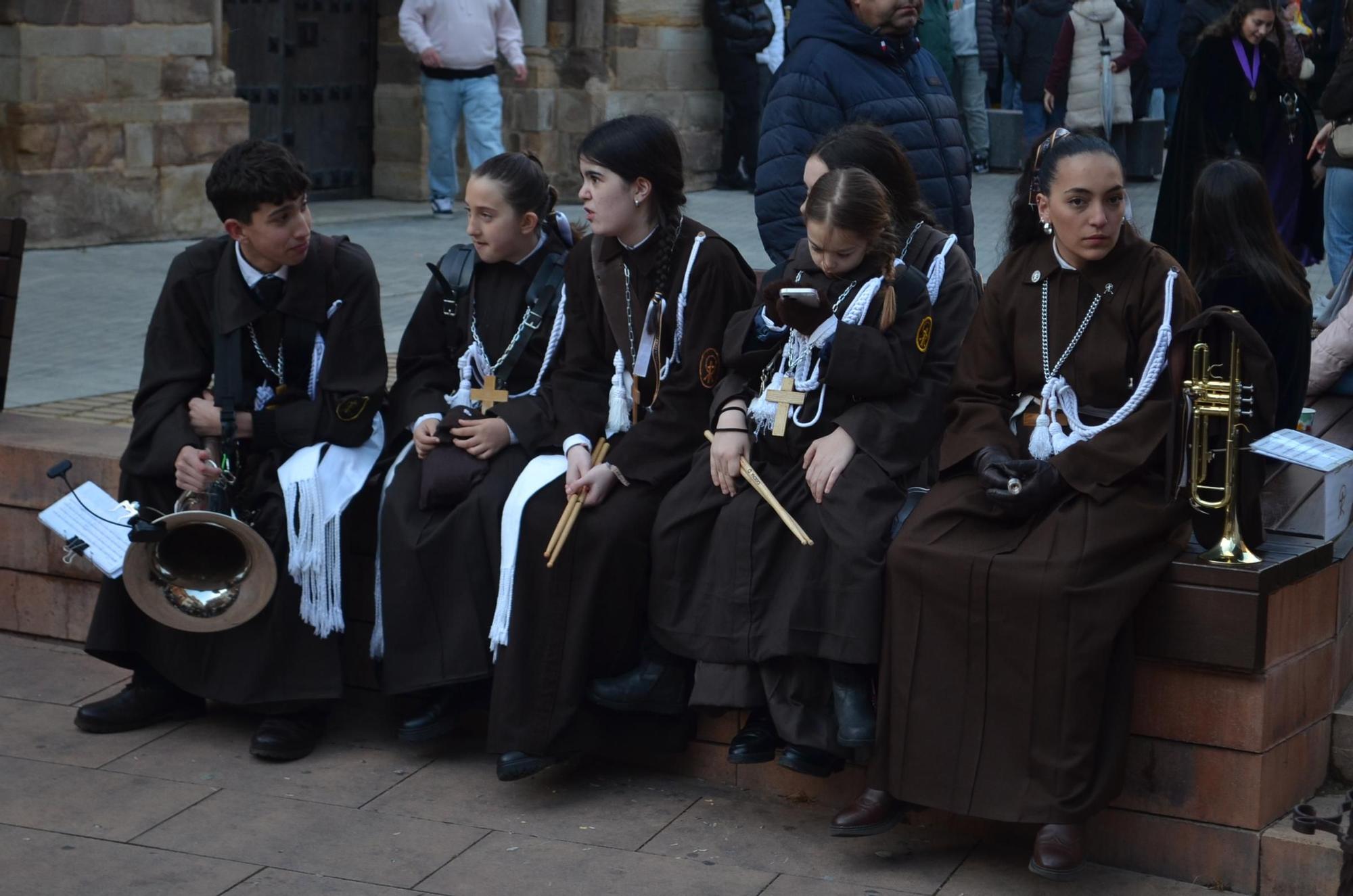 GALERÍA | Procesión del Santo Entierro de Benavente, en imágenes