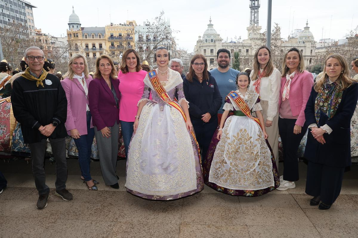 El palco del 8 de marzo: El día de ellas