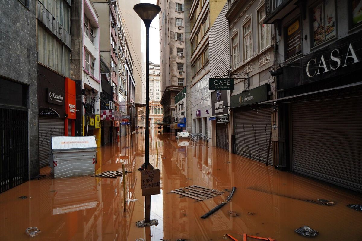 Las peores inundaciones en Brasil en los últimos 80 años