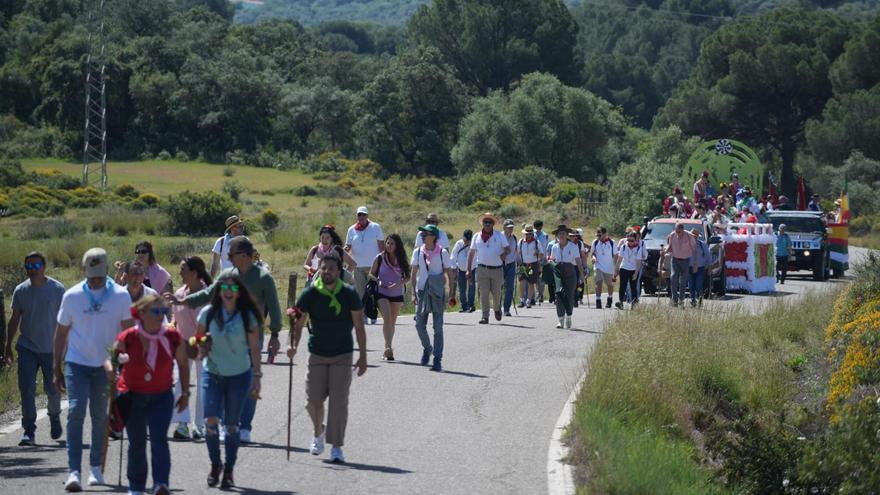 Córdoba cumple con la tradición de la romería de Santo Domingo