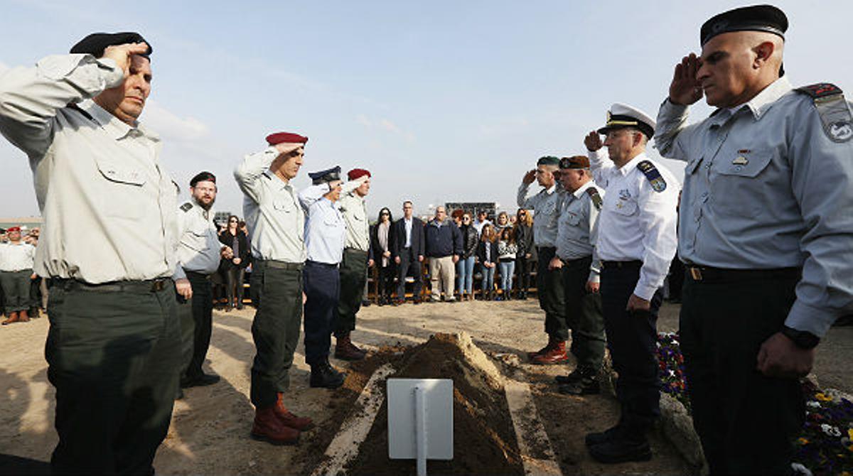 Ariel Sharon, enterrat amb honors militars.