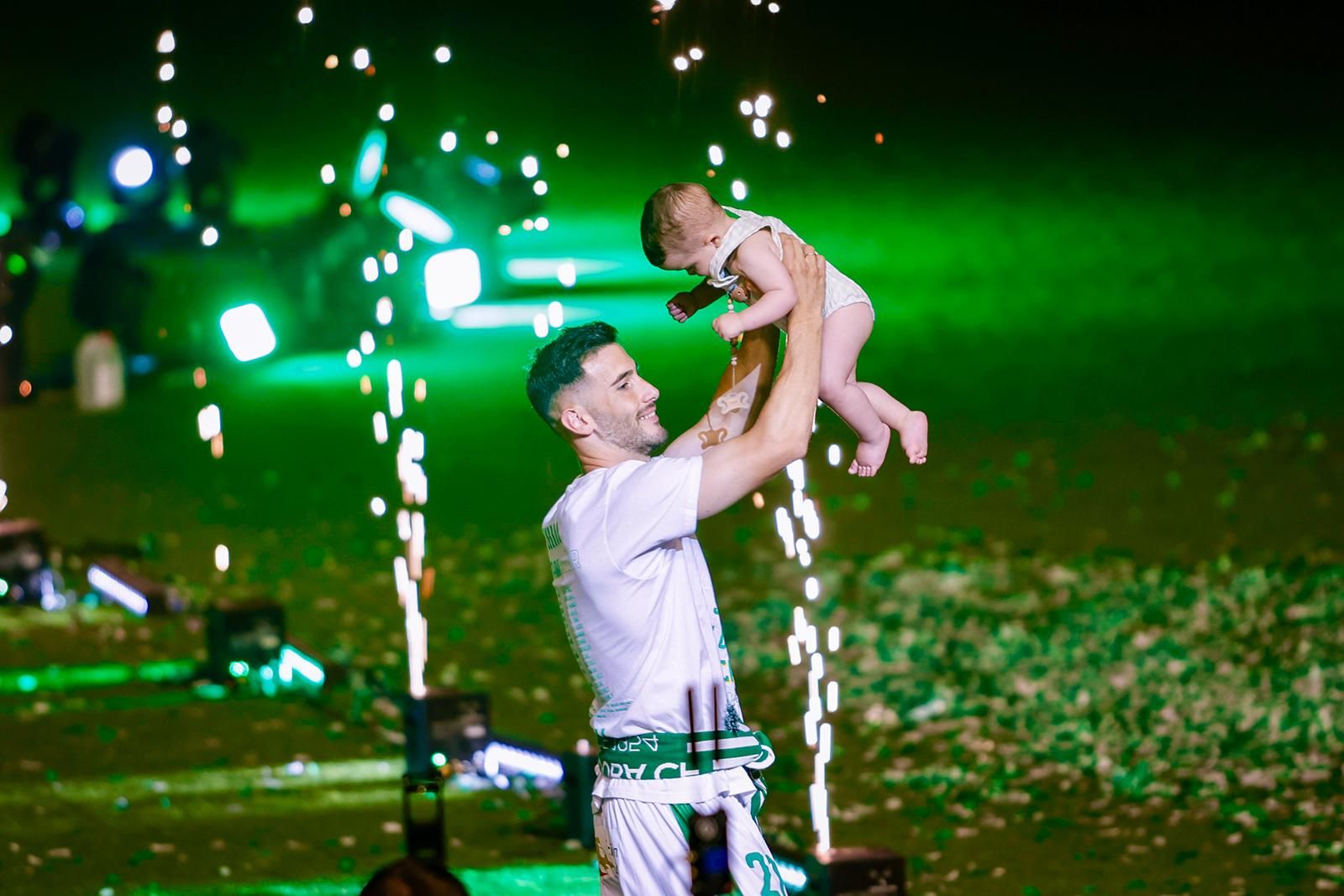 El Córdoba CF vuelve a Segunda / Las mejores imágenes de una noche para la historia