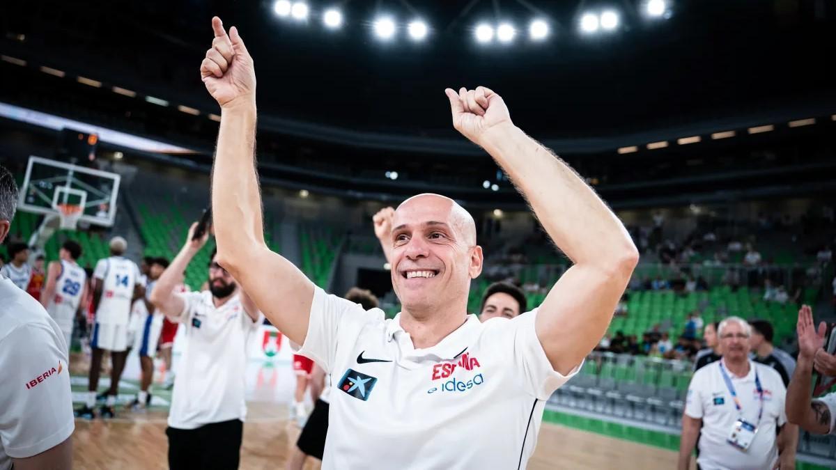 Carles Marco celebra el triunfo de España contra Francia.