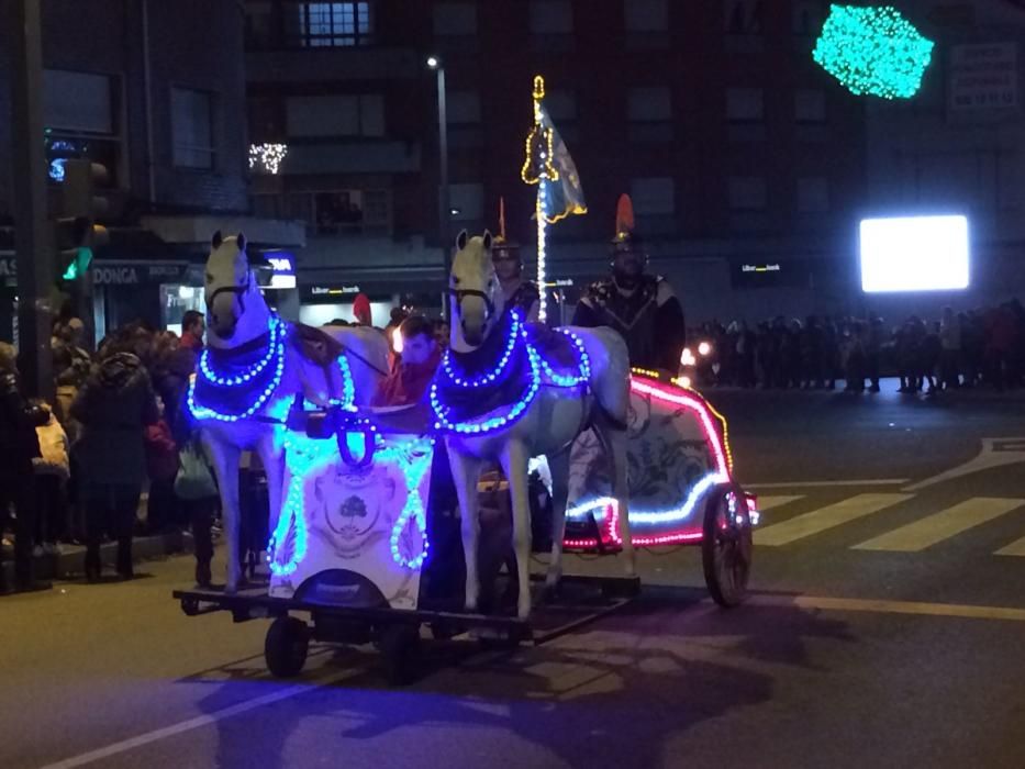 Cabalgata de los Reyes Magos en Lugones