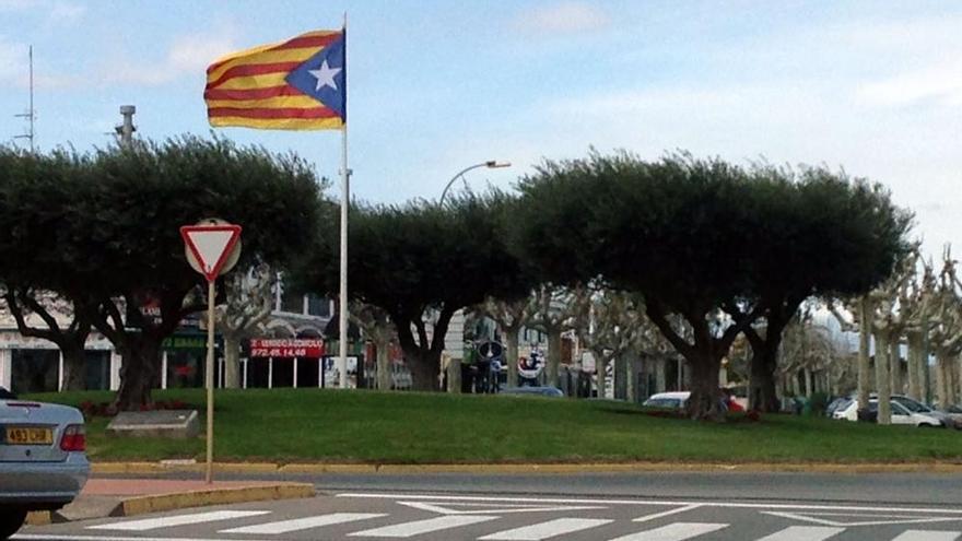 Estelada en una rotonda