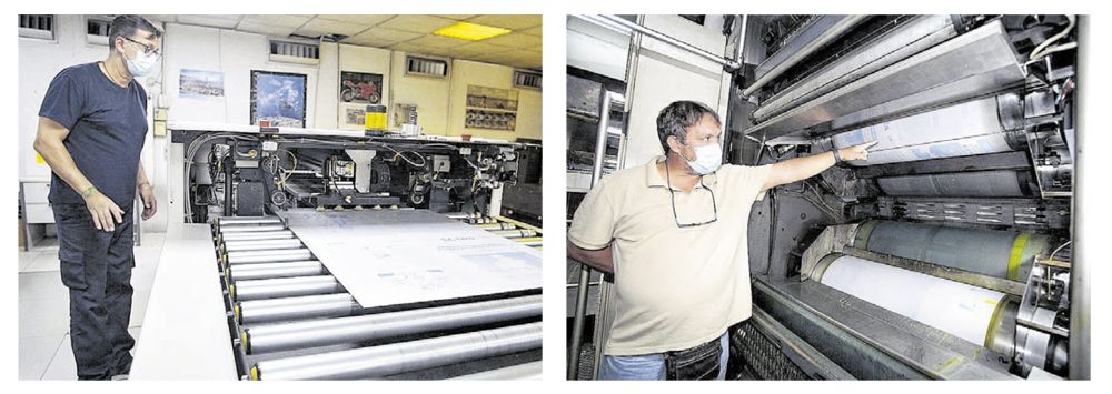 En la fotografía de la izquierda José Ramón Martín, que trabajó en el montaje de la rotativa en Tenerife Print en 1994 y sigue de maquinista en la actualidad. Derecha, Ricardo García, ingeniero informático, responsable de impresión de la planta de impresión.