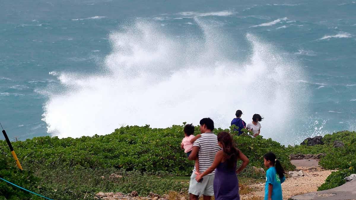 El tifón Haishen avanza en Japón.