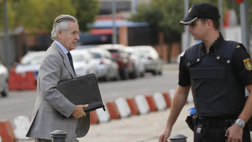 Comença el judici pel cas de les targetes opaques de Caja Madrid