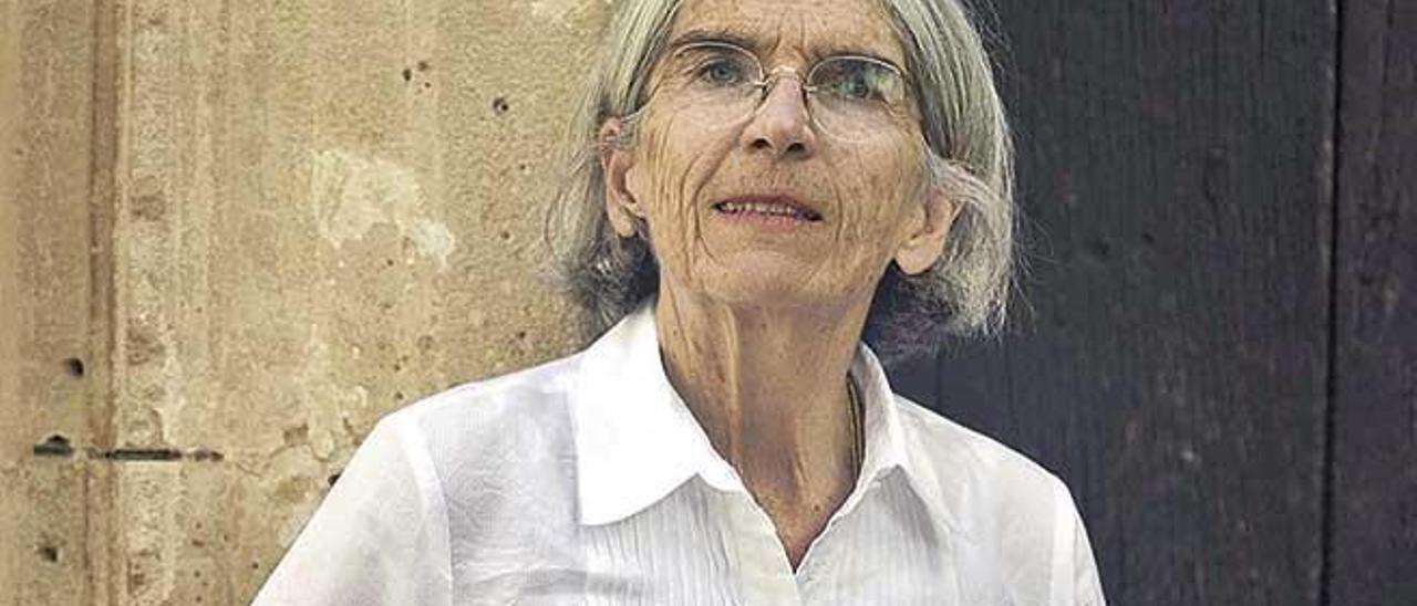 Donna Leon.