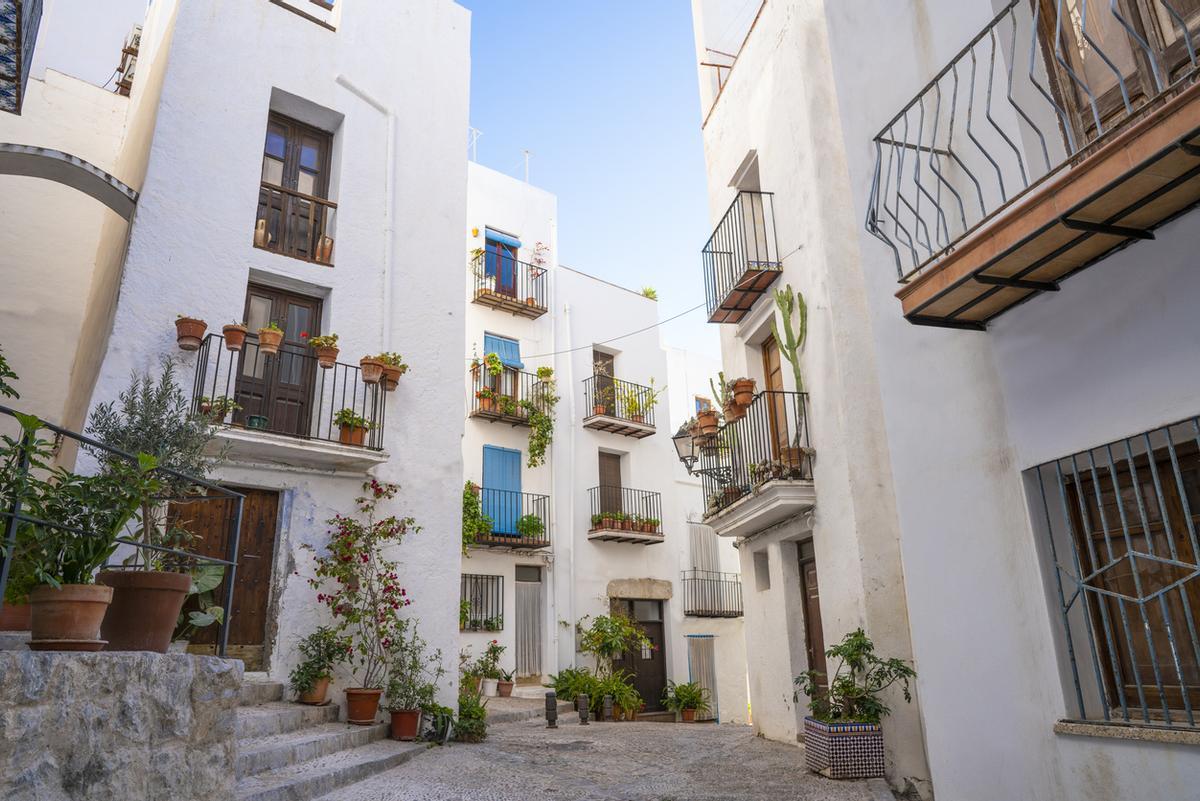 Una villa marinera dentro del recinto amurallado.