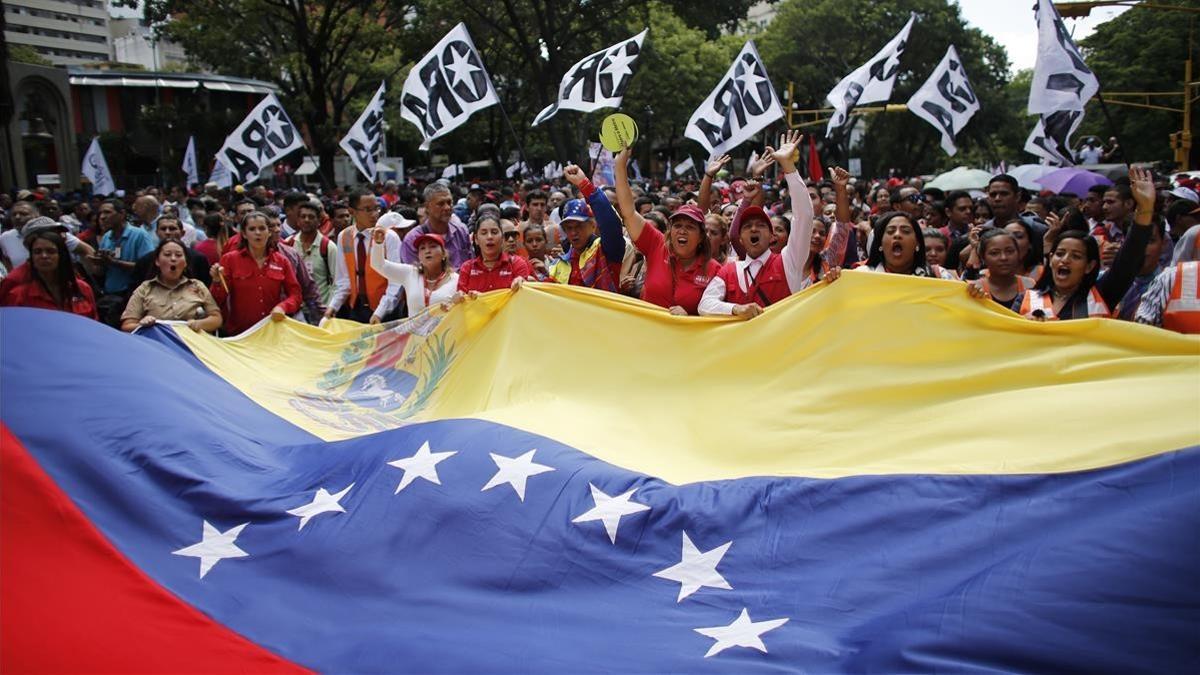 manifestación de apoyo a Maduro tras el atentado