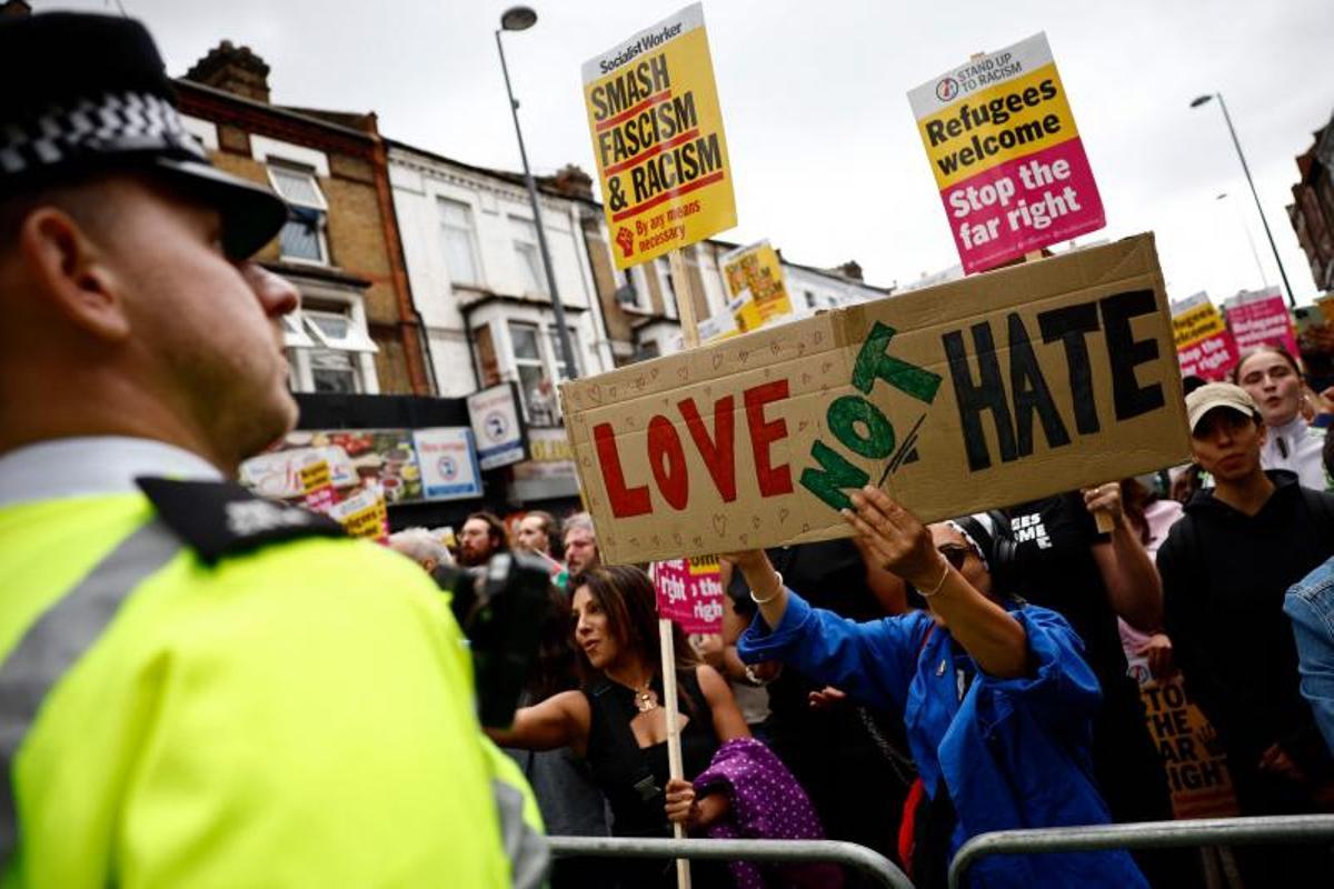 Multitudinaria manifestación antirracistas en Walthamstow, Londres