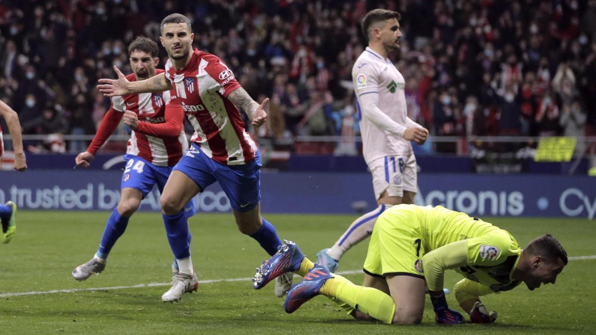 Hermoso celebra el cuarto gol del Atlético ante el Getafe.