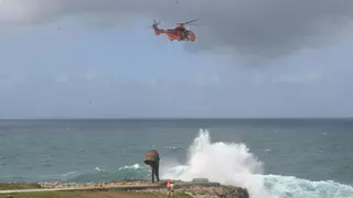 Continúa en A Coruña la búsqueda de un hombre desaparecido en Punta Herminia: la policía cree que es un turista alemán