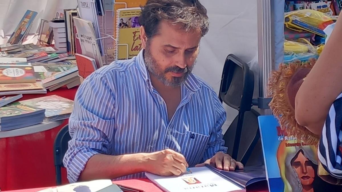 El dibujante tinerfeño Eduardo González