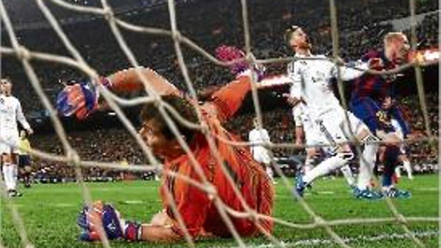 Mathieu bat Casillas en l&#039;últim clàssic disputat al Camp Nou.