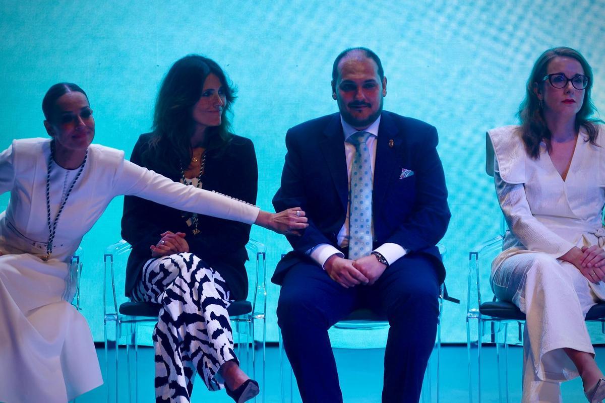 El alcalde de Adamuz también se emociona durante la la gala del 28F.