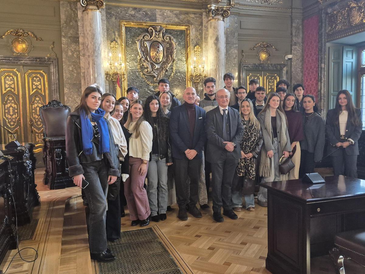 Alumnos de Derecho en el Tribunal Supremo