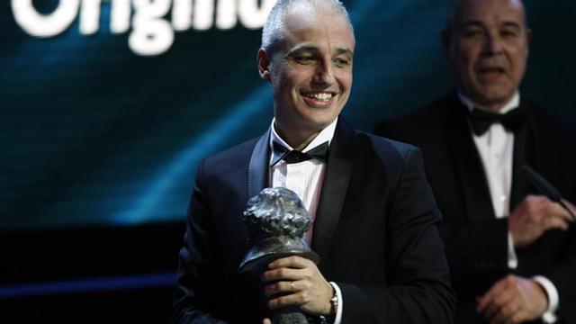 Pablo Berger, al recoger un premio por 'Blancanieves'.