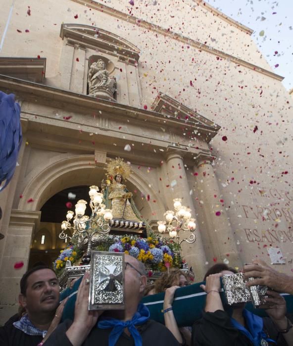 Procesión de la Virgen del Remedio en Alicante