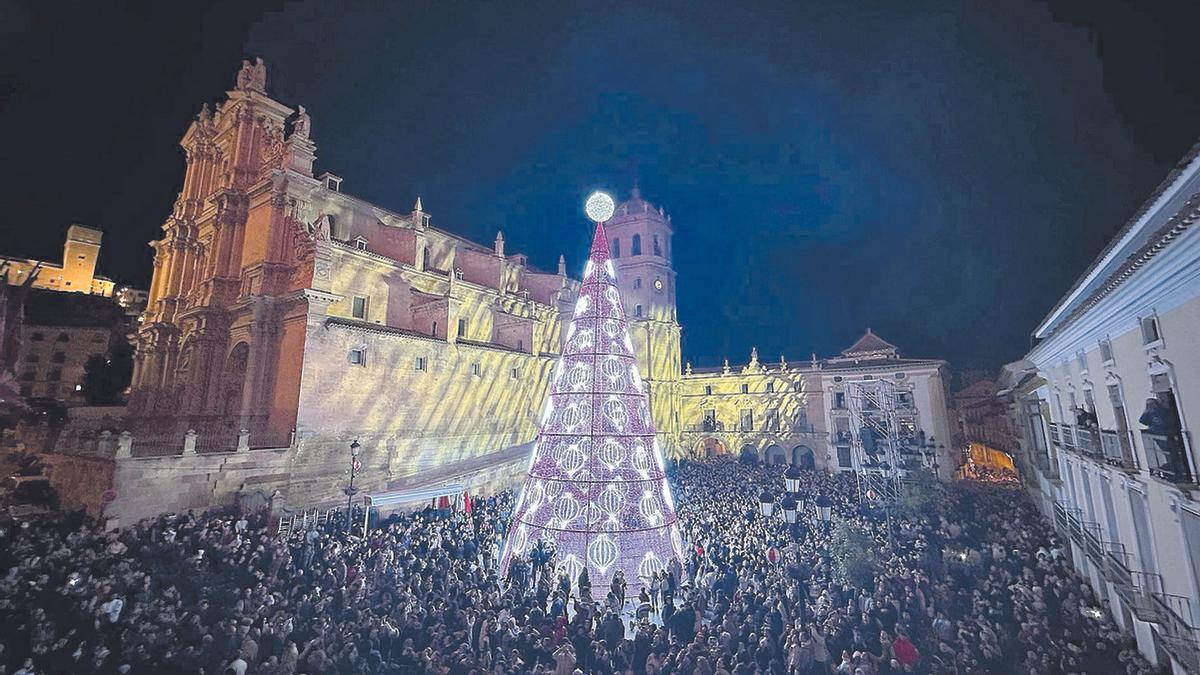 Encendido Navidad Lorca | El Casco Histórico de Lorca se convierte en un gran faro por Navidad Encendido Navidad Lorca | El Casco Histórico de Lorca se convierte en un gran faro por Navidad