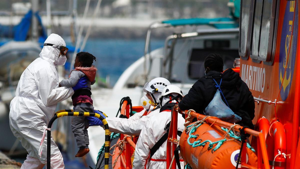 Rescatan a 37 migrantes al sur de Gran Canaria (27/03/21)