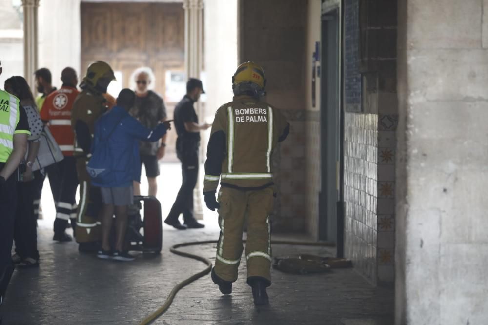 Alarma por un incendio en el Hospital General de Palma