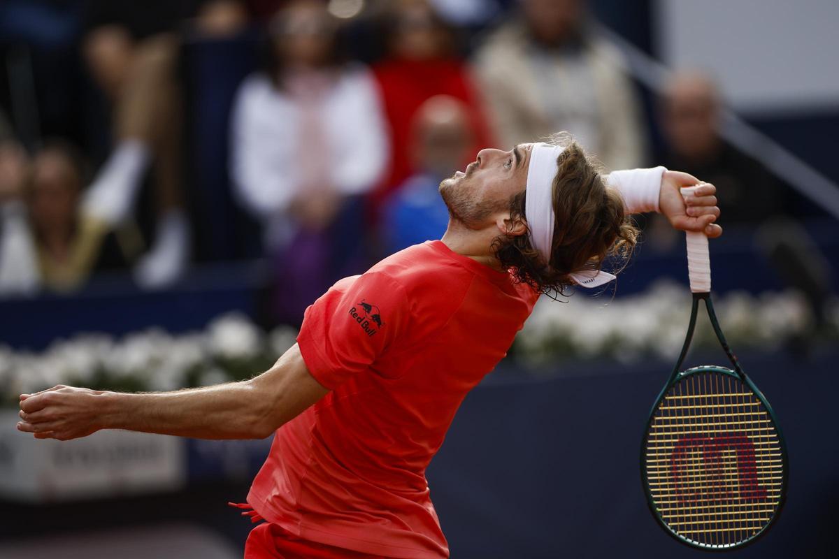 Tsitsipas jugará su cuarta final en Barcelona tras otra remontada, esta vez ante Lajovic