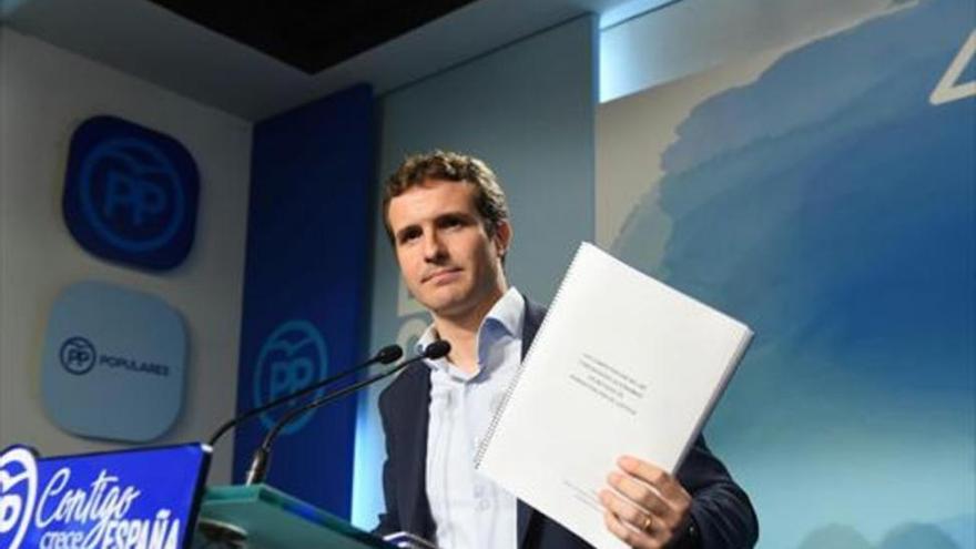 Sin rastro del tribunal ni del acta de convalidación del máster de Pablo Casado