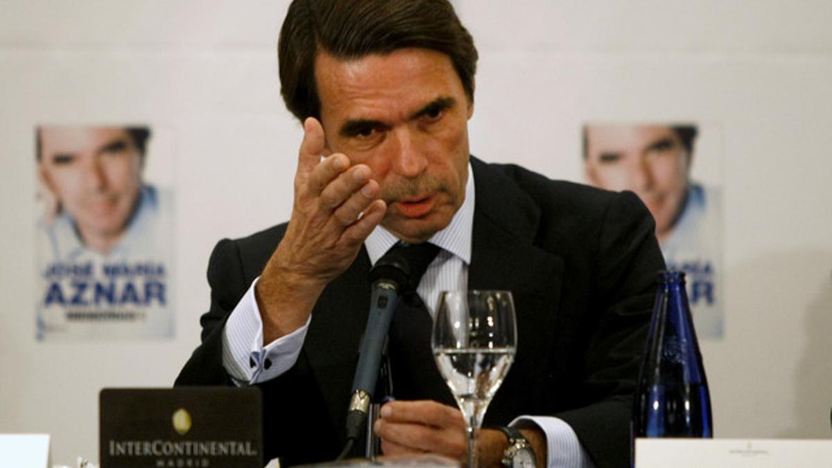Aznar, en la presentación del primer volumen de sus memorias, este lunes, en Madrid.