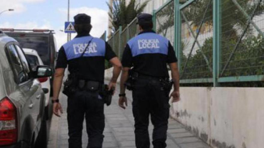 Detenido un joven tras robar un vehículo y provocar un accidente en la capital