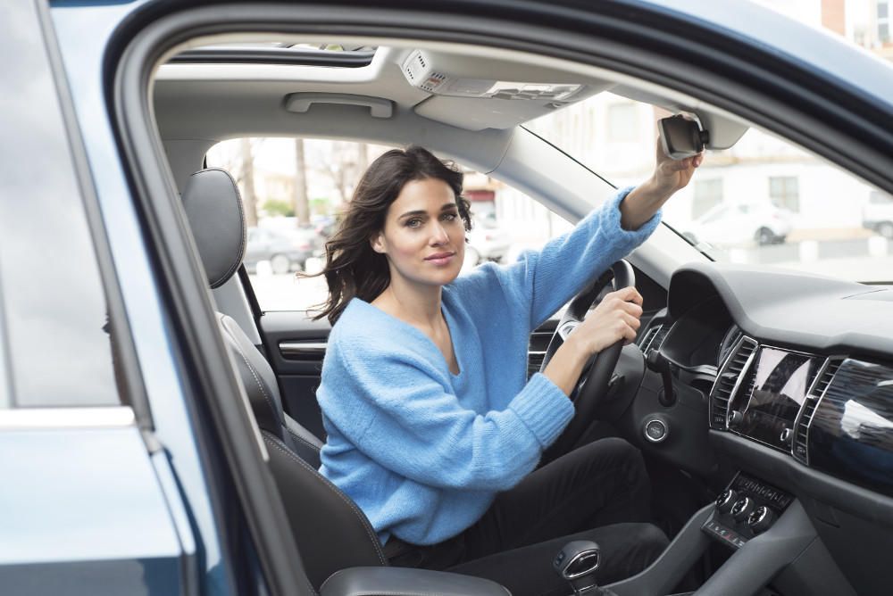 Iris Lezcano con el Skoda Kodiaq