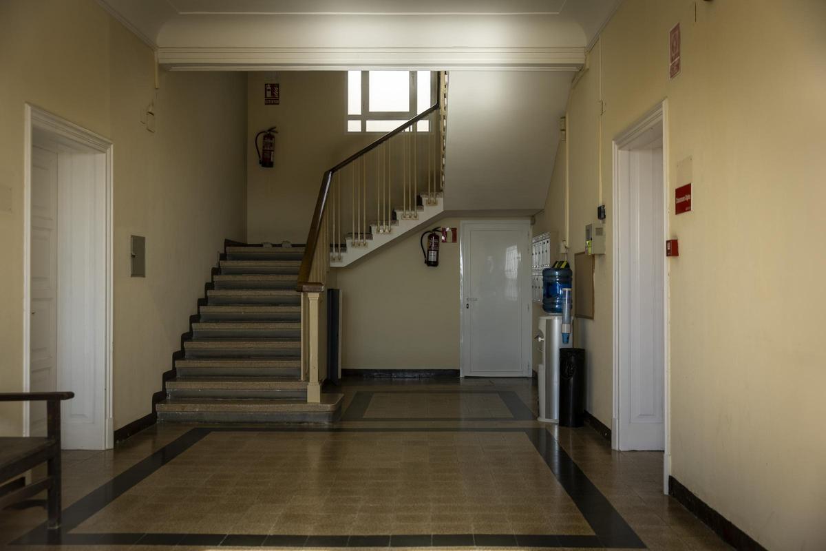 En imágenes | Así está la abandonada escuela de aviación del Aeropuerto de Huesca
