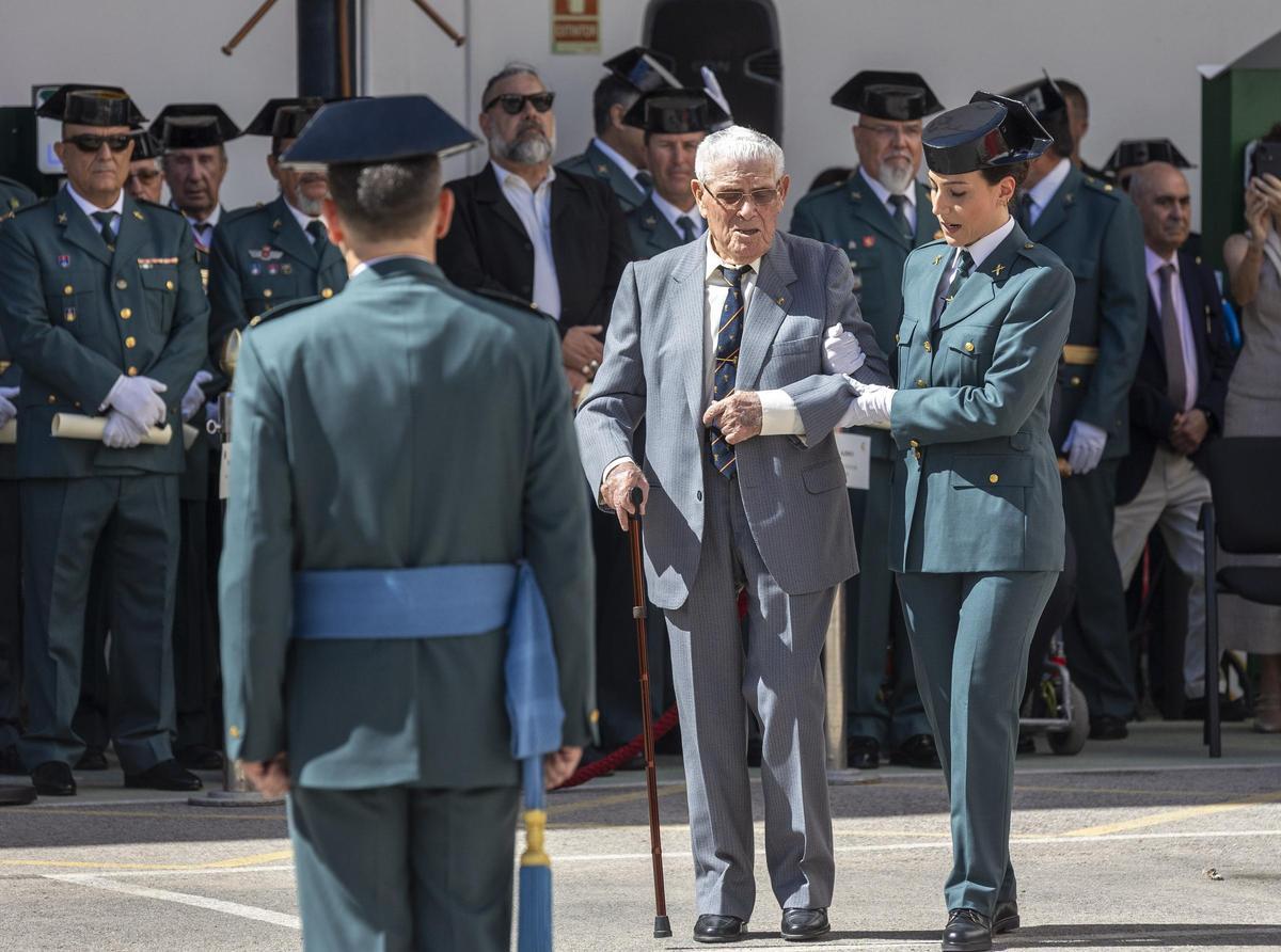 La Guardia Civil celebra en Alicante el 182 aniversario de su fundación