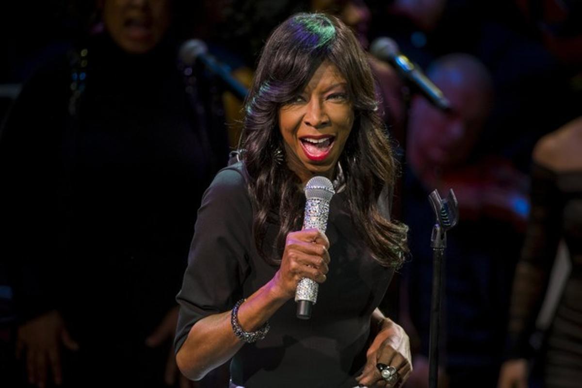 Mor {Natalie} Cole, veu amb llegenda Mor {Natalie} Cole, veu amb llegenda