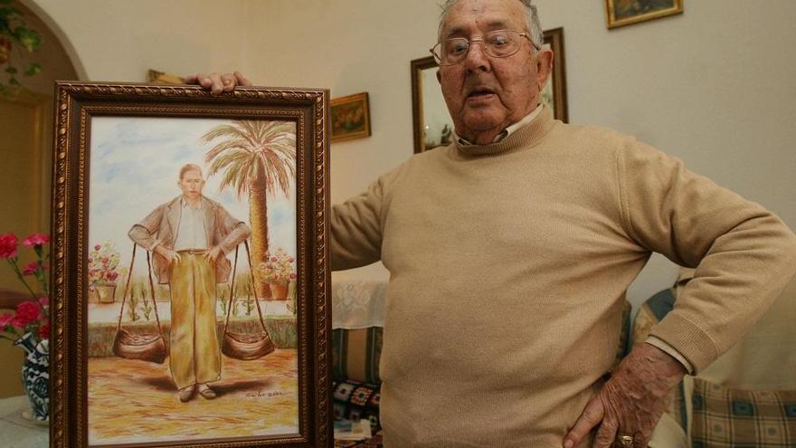 Antonio Galdeano, en 2007, a los 89 años, uno de los últimos cenacheros de Málaga.