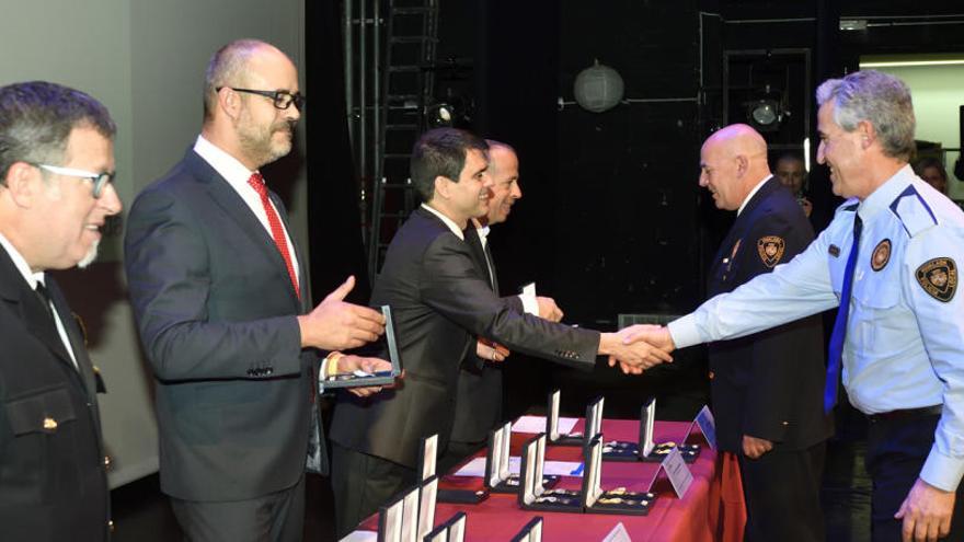 El conseller Buch presidint el lliurament de medalles a la policia local d&#039;Igualada