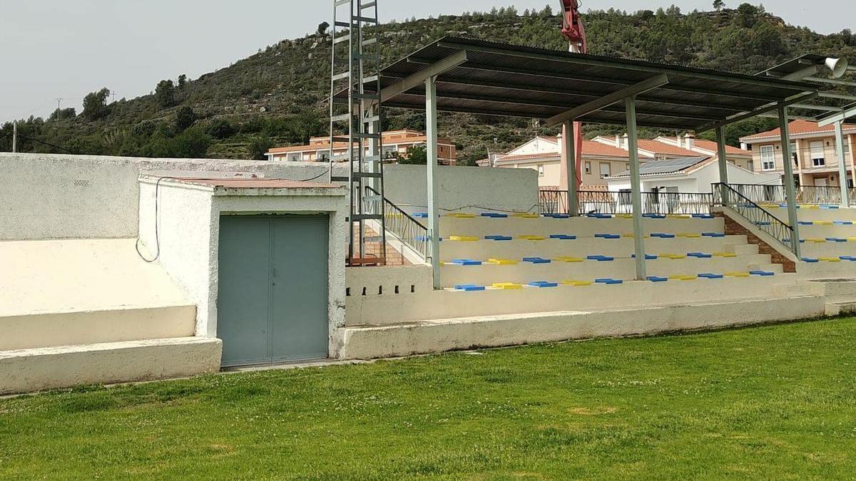 El Ayuntamiento de Viver ya trabaja en las mejoras del campo de fútbol.