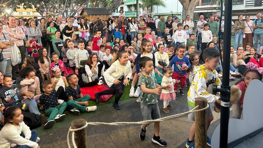 Telde celebra San Valentín con la visita de los cupidos del amor y de la amistad