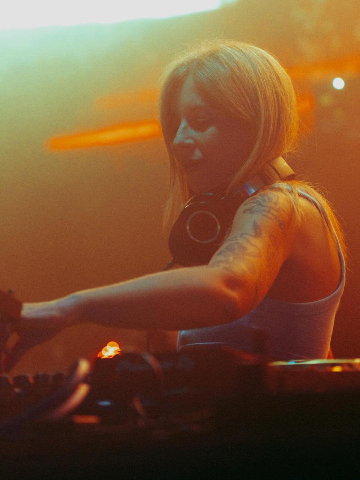 La productora y Dj Carrie Palmer